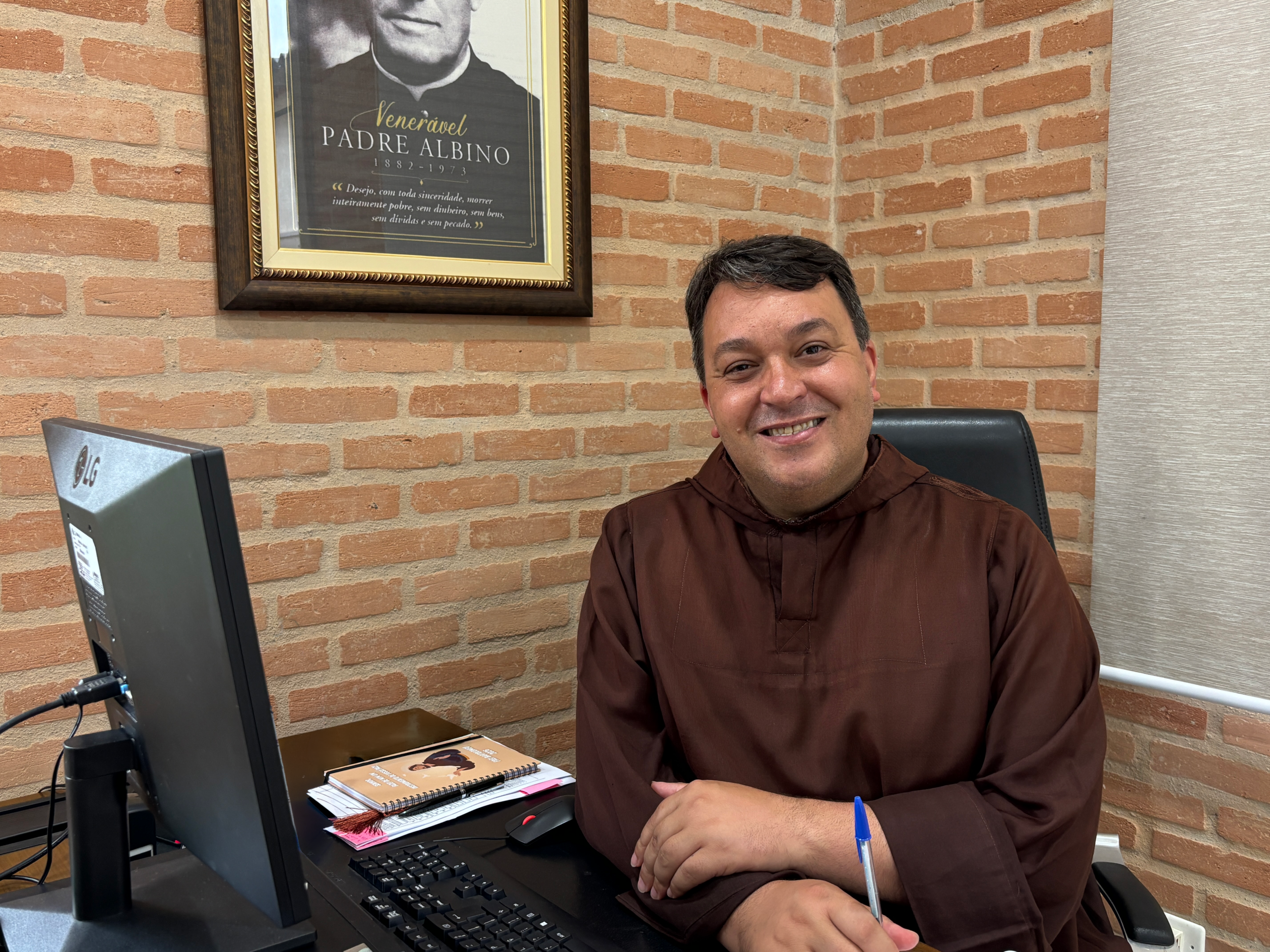 Frei Bartolomeu Schultz assume diretoria do Hospital Universitário São Francisco